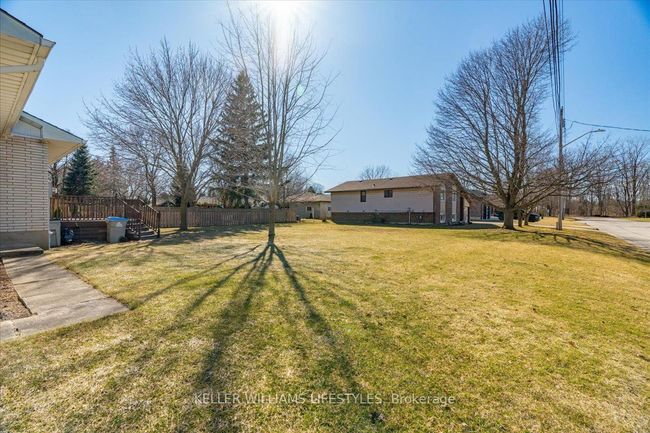 20 Park Lane, House other with 3 bedrooms, 2 bathrooms and 4 parking in Forest ON | Image 33