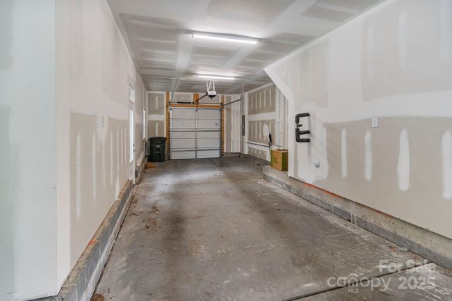 Rear Garage | Image 36