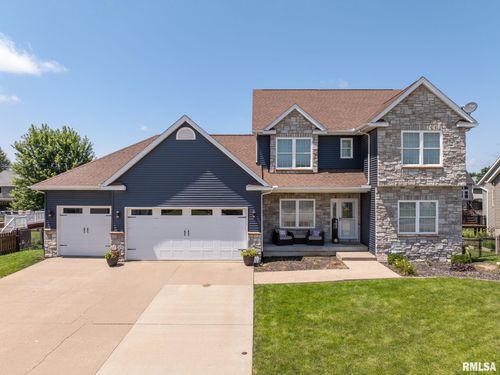 850 Sawgrass Ct, Eldridge, IA, 52748-2110 | Card Image