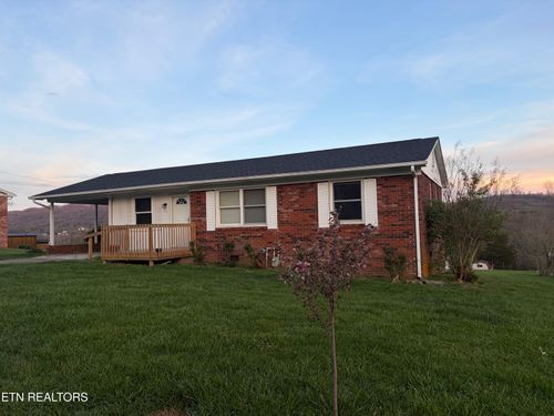 311 Whitaker St, Tazewell, TN, 37879-3332 | Card Image