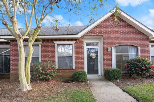 j2-12500 Old Hammond Hwy, Baton Rouge, LA, 70816-1092 | Card Image
