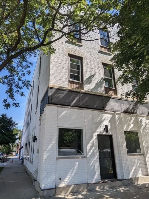 2s-1236 W Hubbard St, CHICAGO, IL, 60642-6427 | Card Image