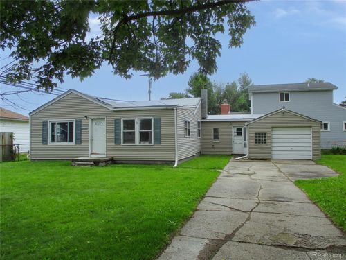 16319 Curtis Street, Roseville, MI, 48066 | Card Image