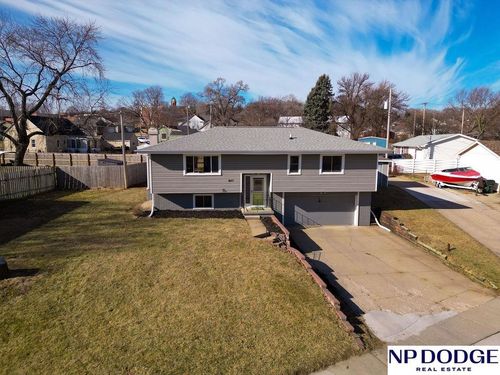 847 N 26th Ave, Blair, NE, 68008-1001 | Card Image