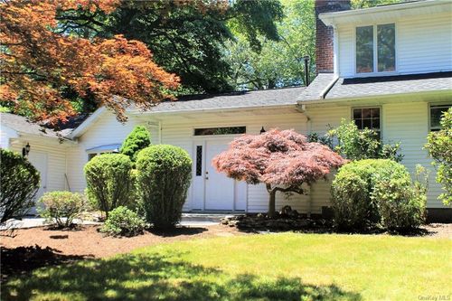 385 Buena Vista Rd, New City, NY, 10956-2117 | Card Image