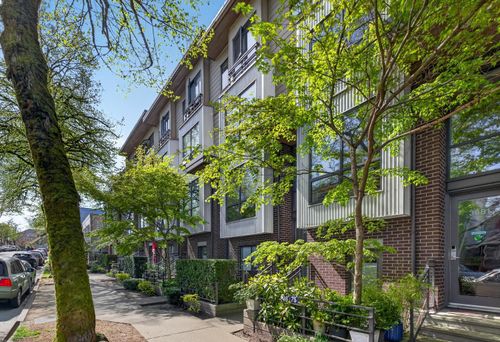 3683 Commercial Street, Vancouver, BC, V5N4G1 | Card Image