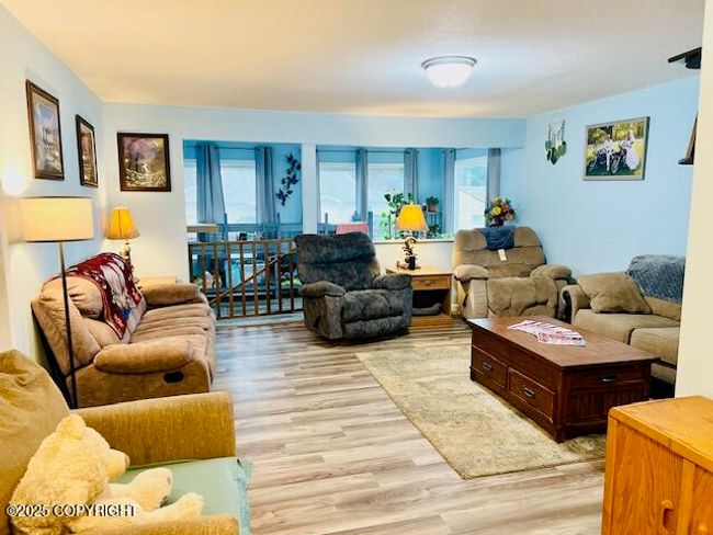 Living Room (1) | Image 16