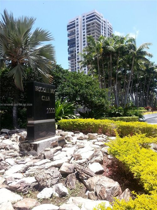 2215-2333 Brickell Ave, Miami, FL, 33129-2416 | Card Image