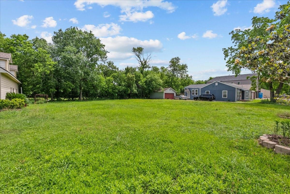 Land in Houston 5