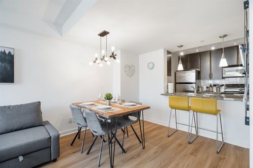 517-618 Abbott St, Vancouver, BC, V6B0C1 | Card Image