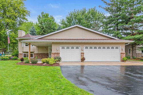 7170 Grangeview N, Centerville, MN, 55038-8722 | Card Image
