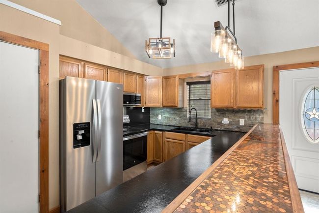 20095 Scott Gardner Rd, House other with 3 bedrooms, 2 bathrooms and 2 parking in New Caney TX | Image 15