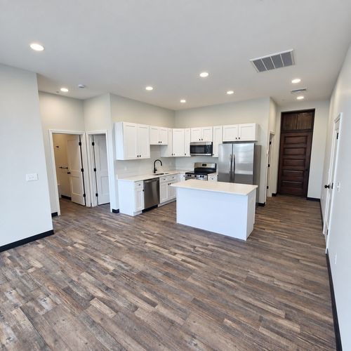 102-439 Pine St, Fall River, MA, 02720 | Card Image