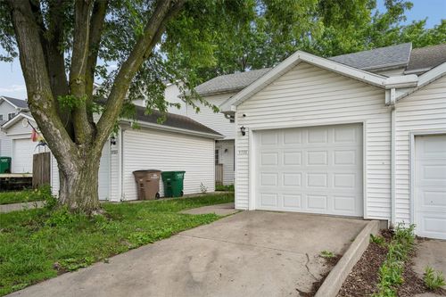 1725 North Ave, Norwalk, IA, 50211-1572 | Card Image