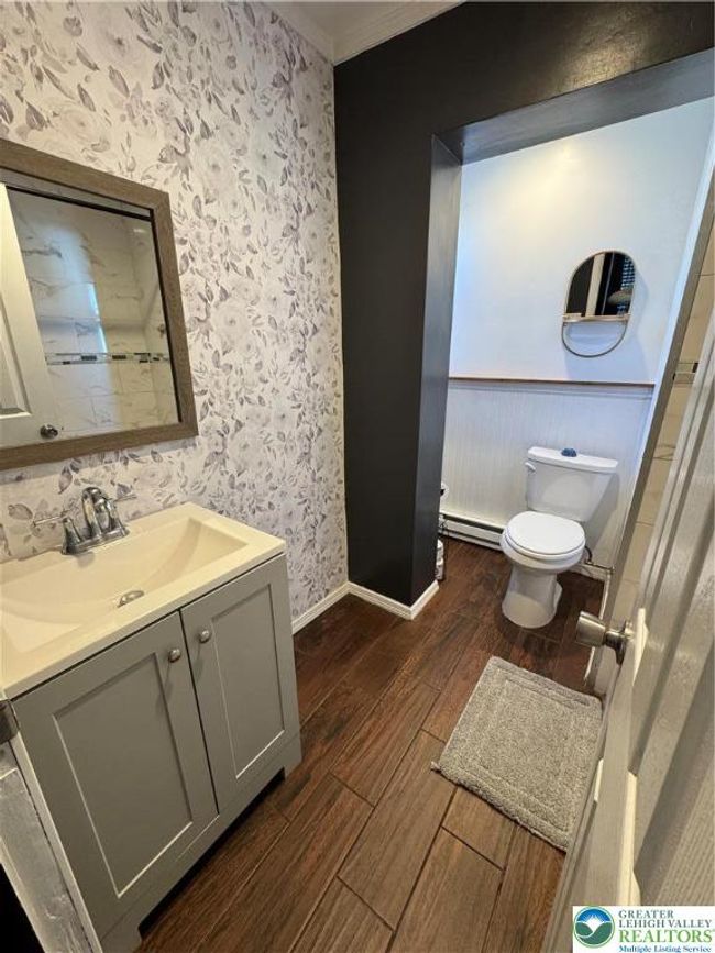 713 S Woodward St, House other with 3 bedrooms, 1 bathrooms and null parking in Allentown PA | Image 6