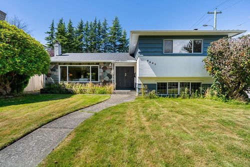 6637 Ash St, Vancouver, BC, V6P3K3 | Card Image