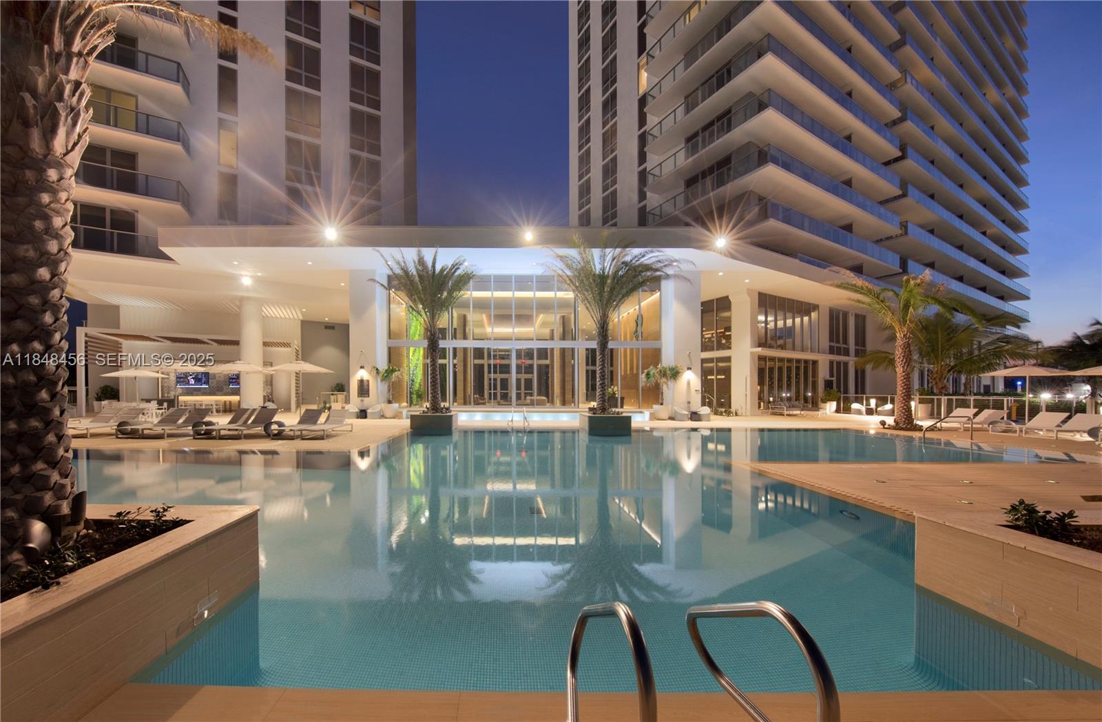 Residential in North Miami Beach 4