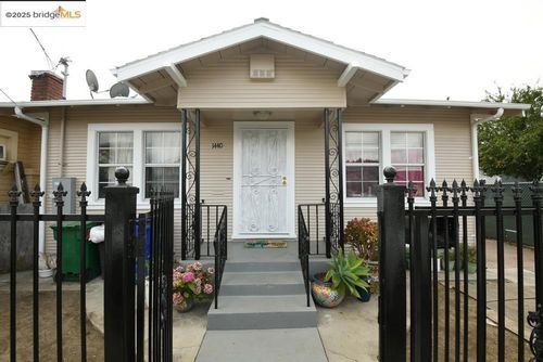 1440 76th Ave, Oakland, CA, 94621-2709 | Card Image