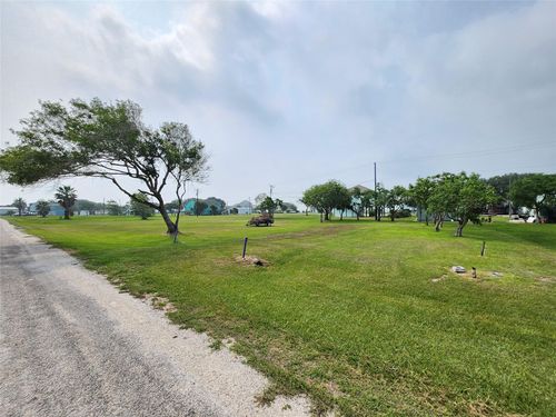 643 Swallow Dr, Palacios, TX, 77465 | Card Image