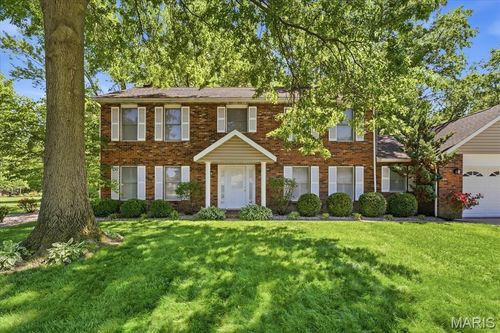 10 Sagebrush Dr, Belleville, IL, 62221-4329 | Card Image
