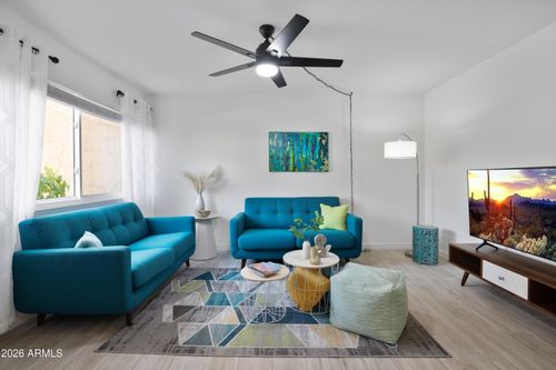 d105-8055 E Thomas Rd, Scottsdale, AZ, 85251-6633 | Card Image