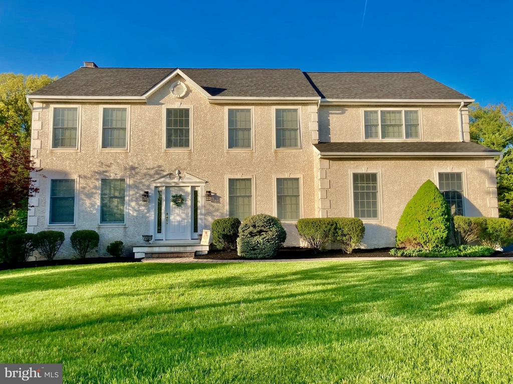 Melissa Ct, Pipersville, PA 18947