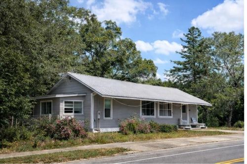 539 Bay Ave, DeFuniak Springs, FL, 32435-3027 | Card Image