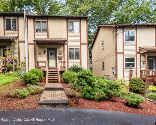 7 Skyline Dr, Saugerties, NY, 12477-2120 | Card Image