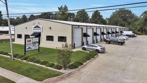 300-9238 Linwood Ave, Shreveport, LA, 71106-7001 | Card Image
