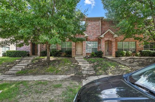 2353 Homewood Ln, Grand Prairie, TX, 75050-7668 | Card Image