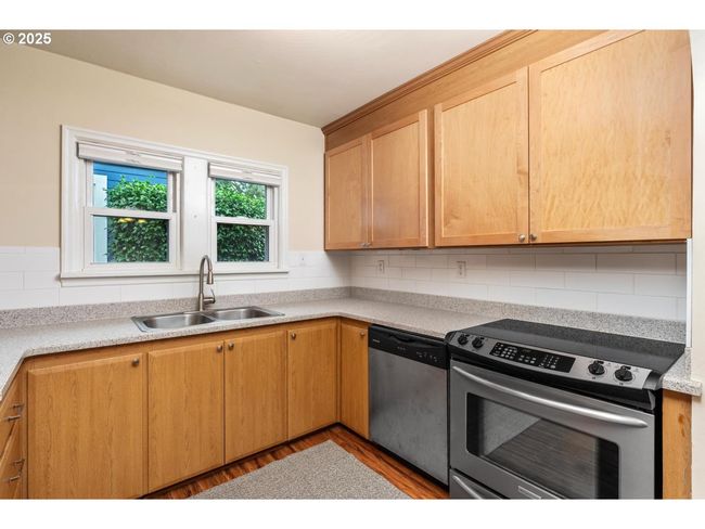 Kitchen | Image 8
