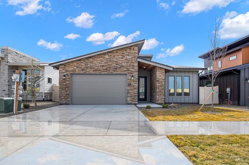 737 W Wrangler, Meridian, ID, 83646 | Card Image