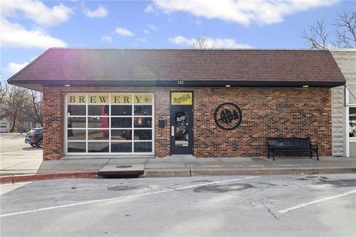 422 Main St, Belton, MO, 64012-2512 | Card Image