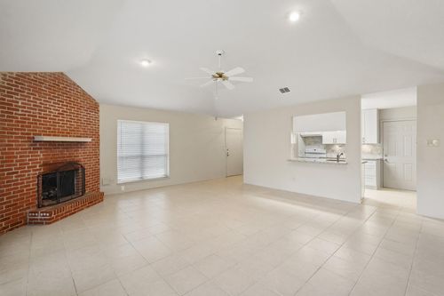 apt-b-10834 Lynbrook Dr, Houston, TX, 77042-1641 | Card Image