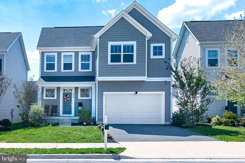 813 Mildenhall Ct, PURCELLVILLE, VA, 20132-9688 | Card Image