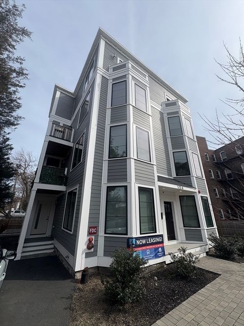 106-104-106 Warren St, Boston, MA, 02135-3640 | Card Image
