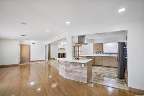 351 Northridge Dr, San Antonio, TX, 78209-2955 | Card Image