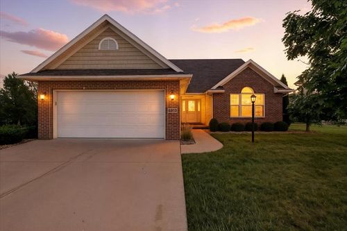 2313 Walnut Creek Dr, Ashland, OH, 44805-8546 | Card Image