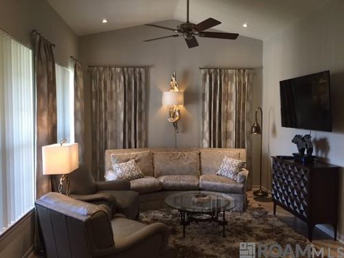 7304-6765 Corporate Blvd, Baton Rouge, LA, 70809-1082 | Card Image