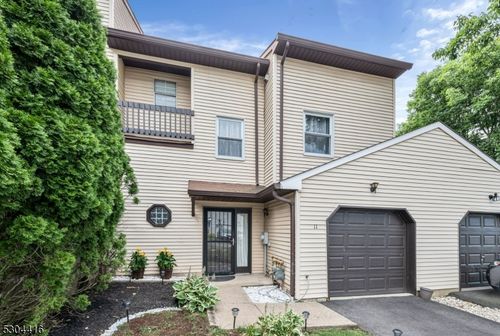 11 Bowfell Ct, Wayne, NJ, 07470-2144 | Card Image
