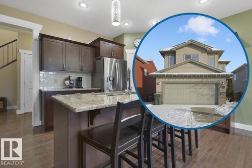 {{alt}} | Card Image