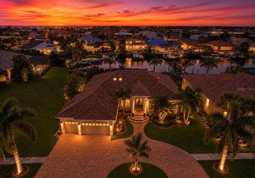929 Allegro Ln, APOLLO BEACH, FL, 33572-2731 | Card Image