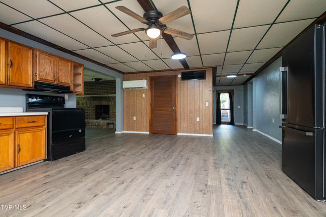 121 Dee Runion Rd, House other with 2 bedrooms, 2 bathrooms and null parking in Jonesborough TN | Image 9
