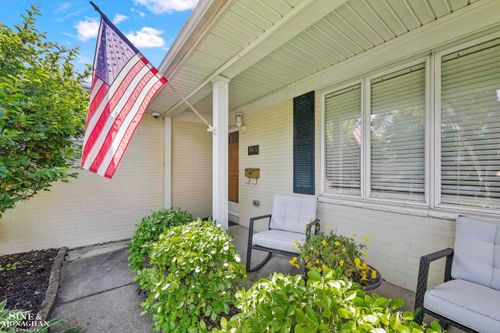 763 Anita Ave, Grosse Pointe Woods, MI, 48236-1414 | Card Image