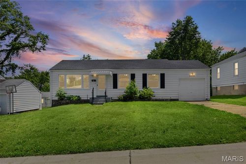 1410 Akron Dr, Saint Louis, MO, 63137-1514 | Card Image