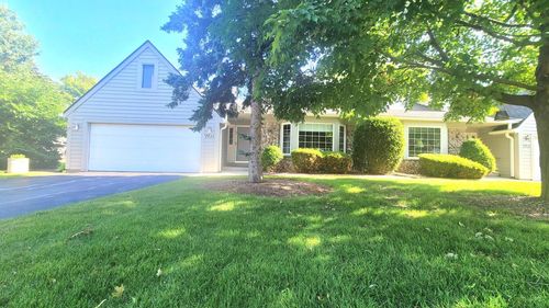 7711 W Terrace Drive, Franklin, WI, 53132 | Card Image