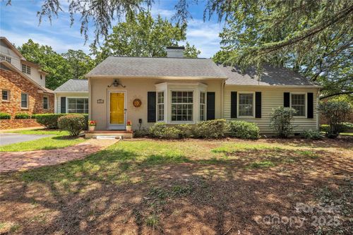 808 Henkel Rd, Statesville, NC, 28677-3216 | Card Image