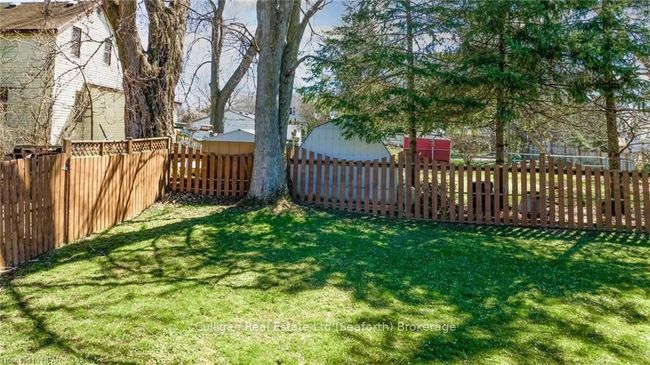 3987 Perth Rd 180, House other with 3 bedrooms, 2 bathrooms and 1 parking in Dublin ON | Image 7