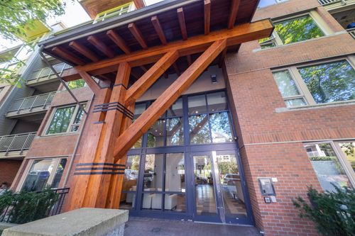 518-119 W 22nd St, North Vancouver, BC, V7M0B4 | Card Image