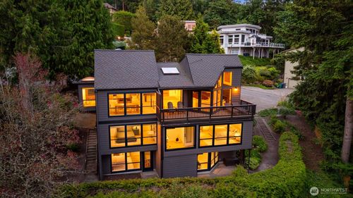 13441 64th Ter, Kirkland, WA, 98034-1656 | Card Image